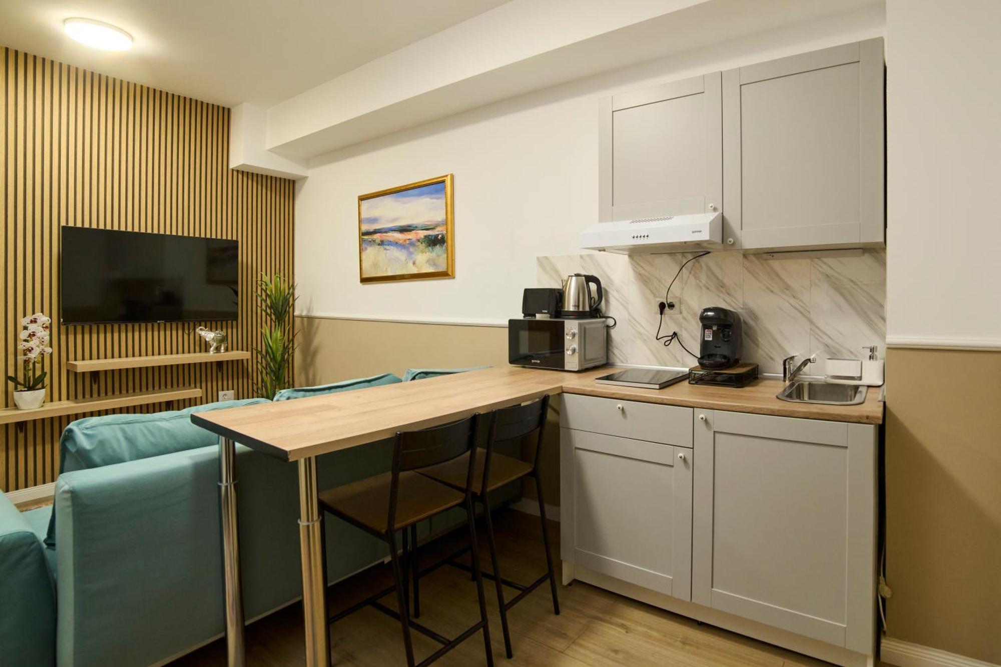 Dona Premier Suites Бухарест Экстерьер фото